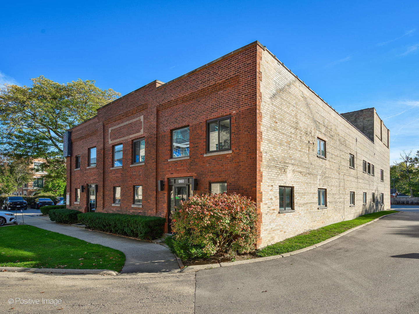 660 La Salle Pl Highland Park, IL 60035