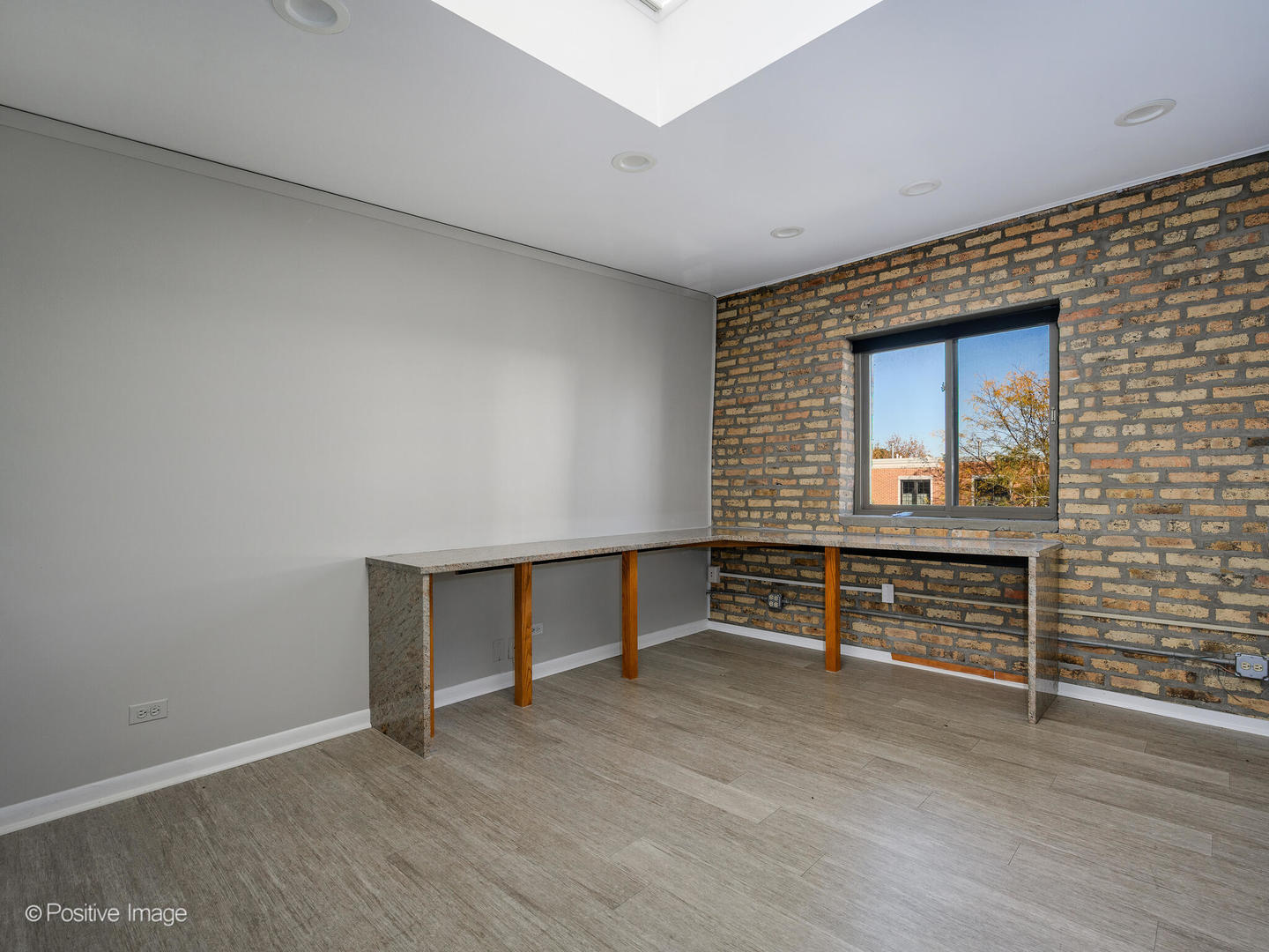 660 La Salle Pl Highland Park, IL 60035