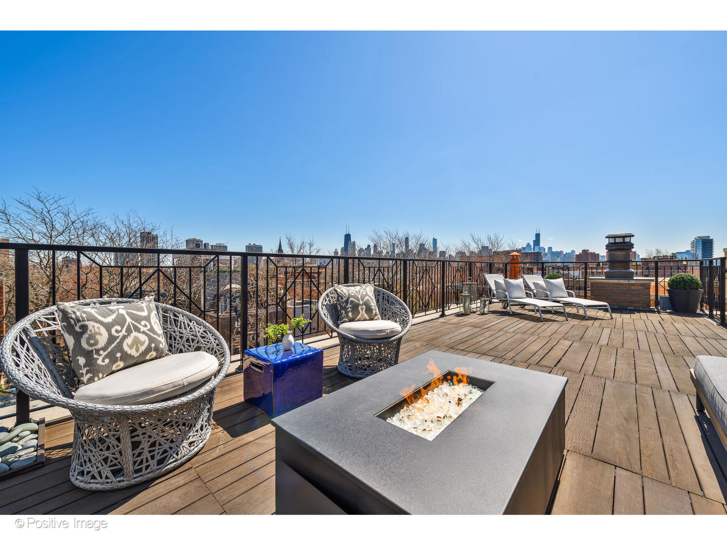 1853 N Burling St Chicago, IL 60614