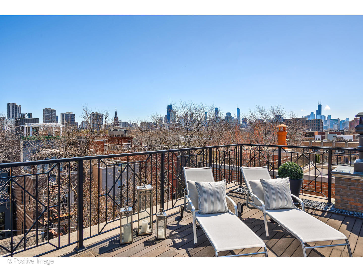 1853 N Burling St Chicago, IL 60614