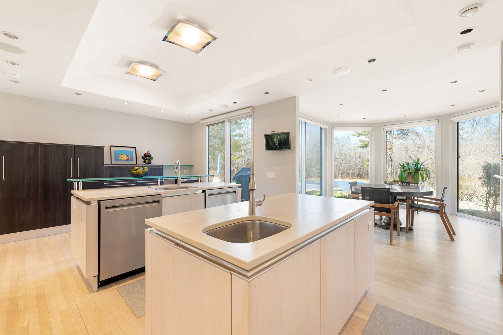 2705 Bentley Rd Highland Park, IL 60035