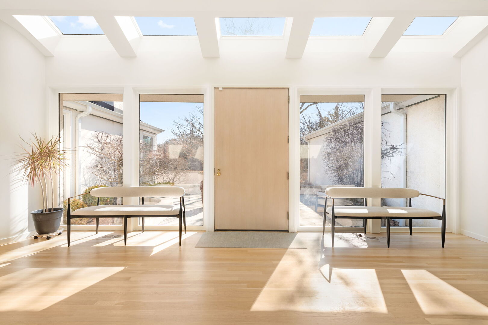 2705 Bentley Rd Highland Park, IL 60035