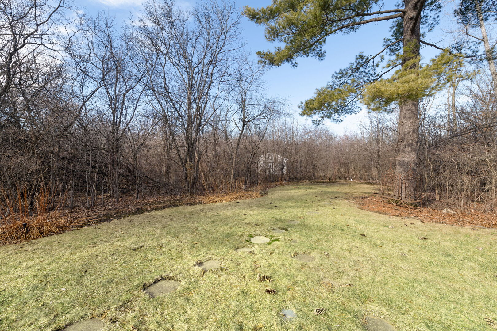 2705 Bentley Rd Highland Park, IL 60035