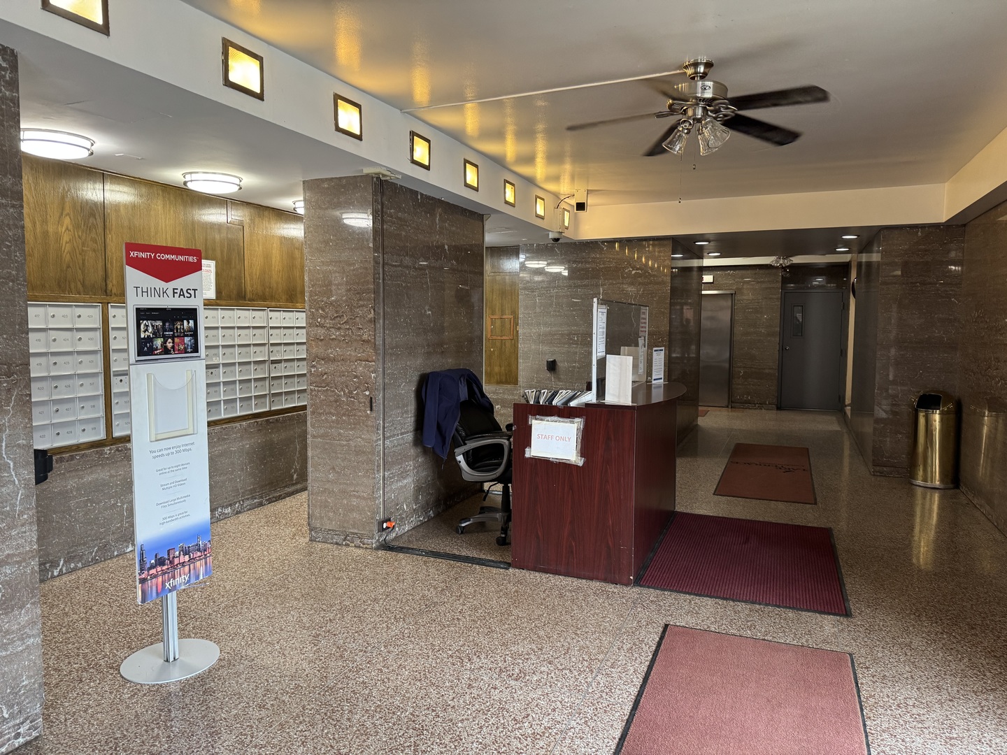 7337 S SOUTH Shr Dr #1221 Chicago, IL 60649