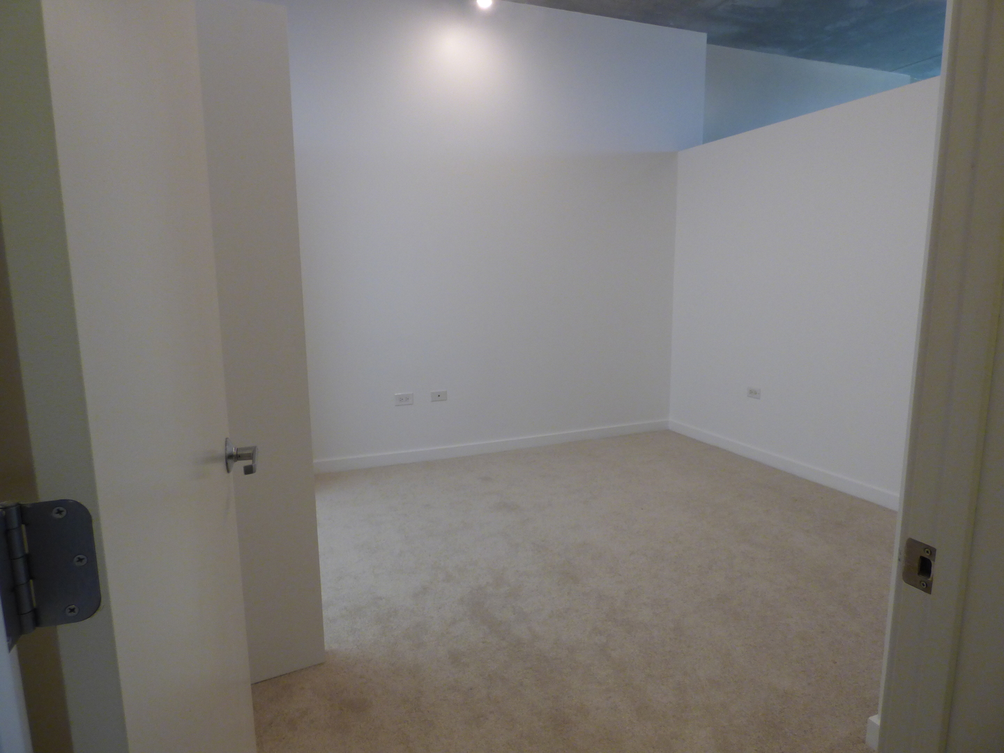 235 W Van Buren St #2104 Chicago, IL 60607