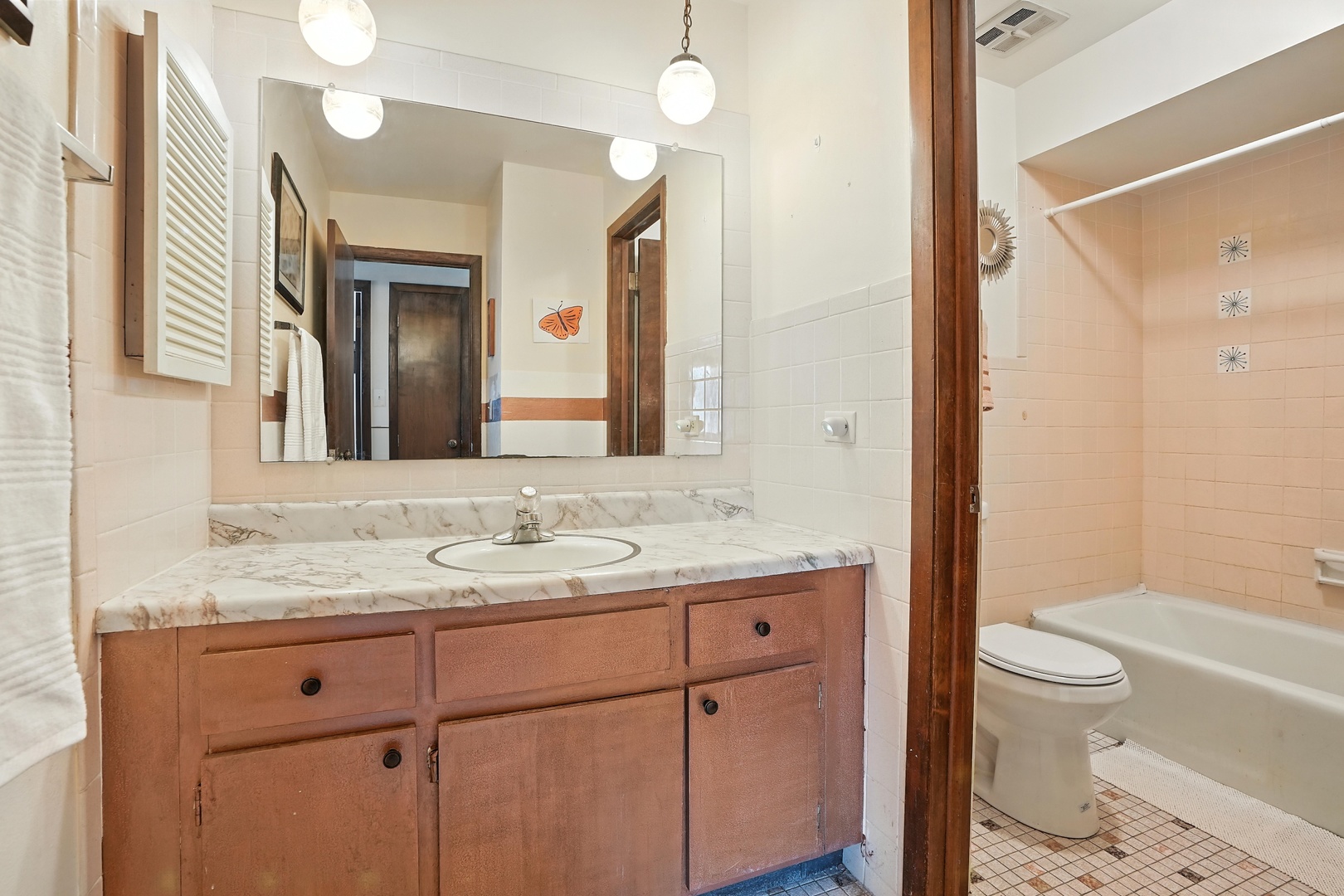 18205 Hart Dr #2B Homewood, IL 60430