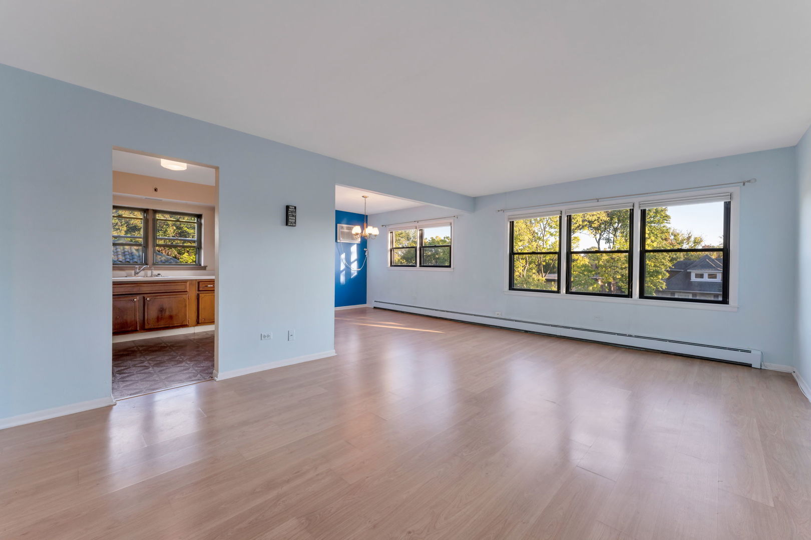 444 Washington Blvd #404 Oak Park, IL 60302