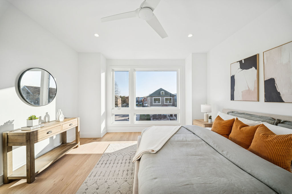 706 E 41st St Chicago, IL 60653