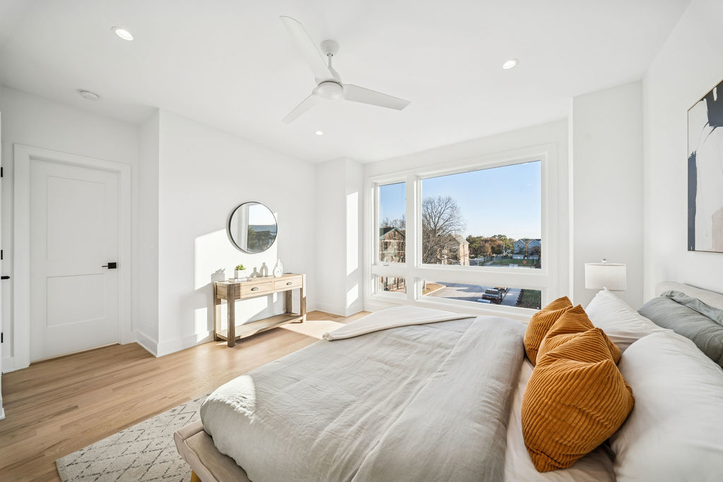 706 E 41st St Chicago, IL 60653