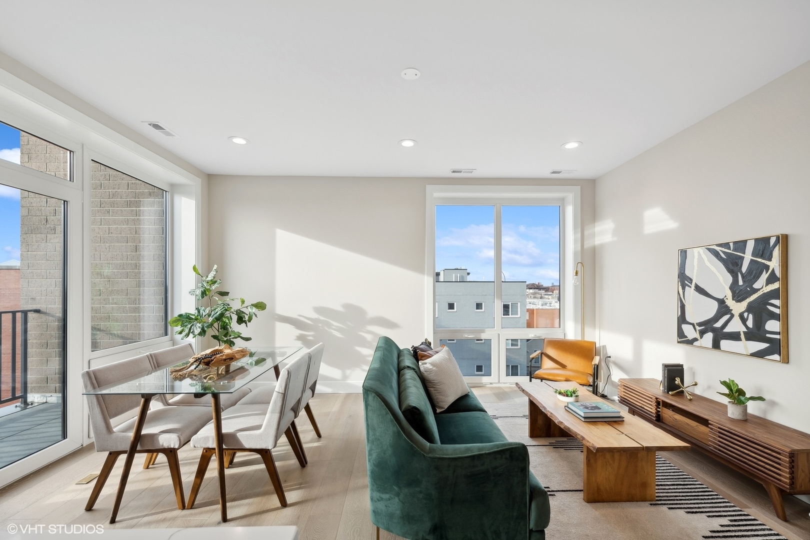 2342 W Adams St #406 Chicago, IL 60612