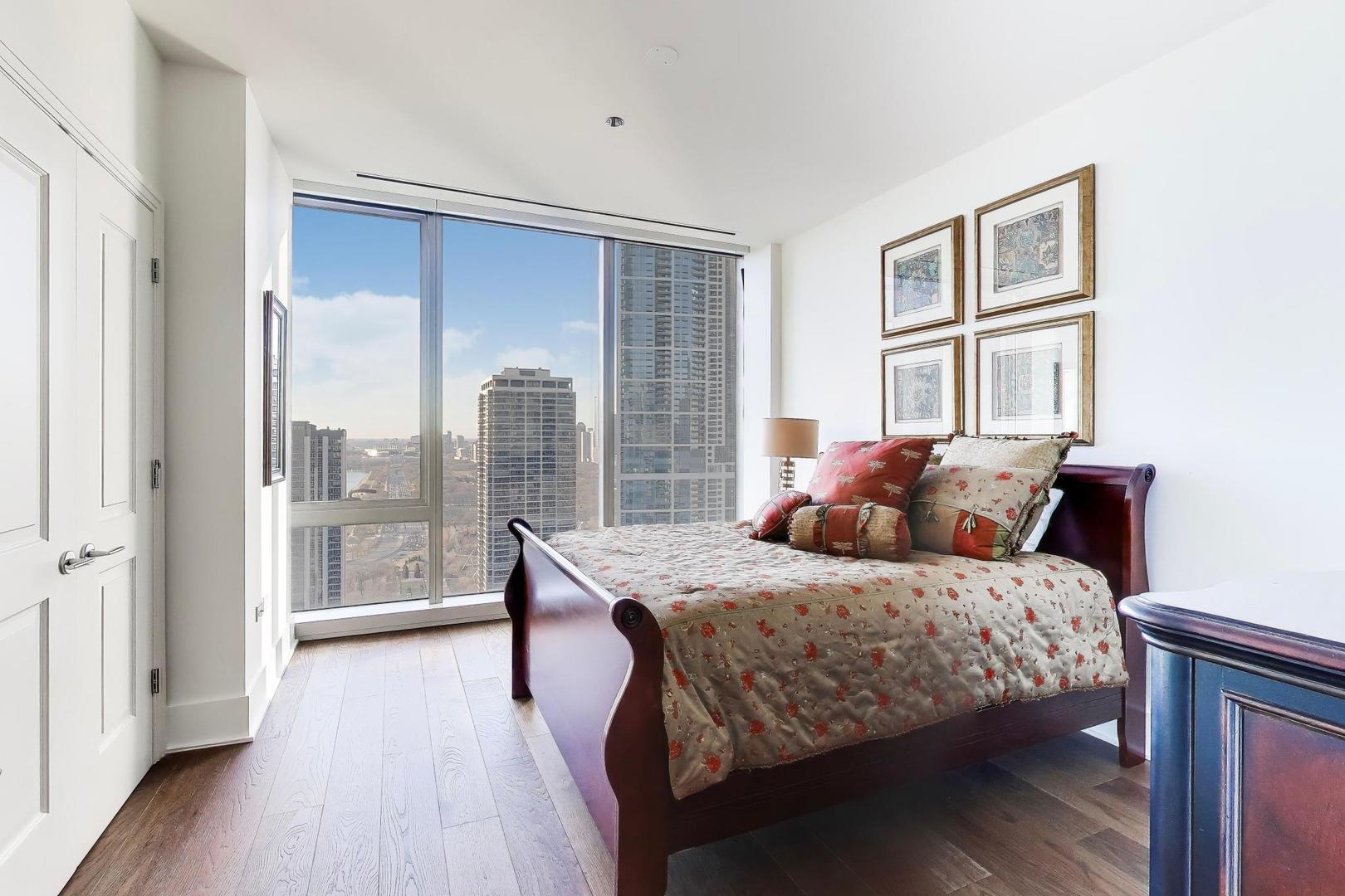 363 E Wacker Dr #2503 Chicago, IL 60601