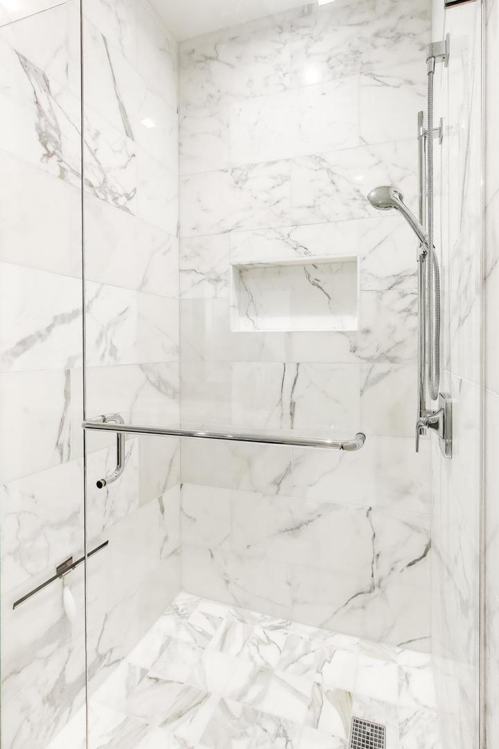 363 E Wacker Dr #2503 Chicago, IL 60601