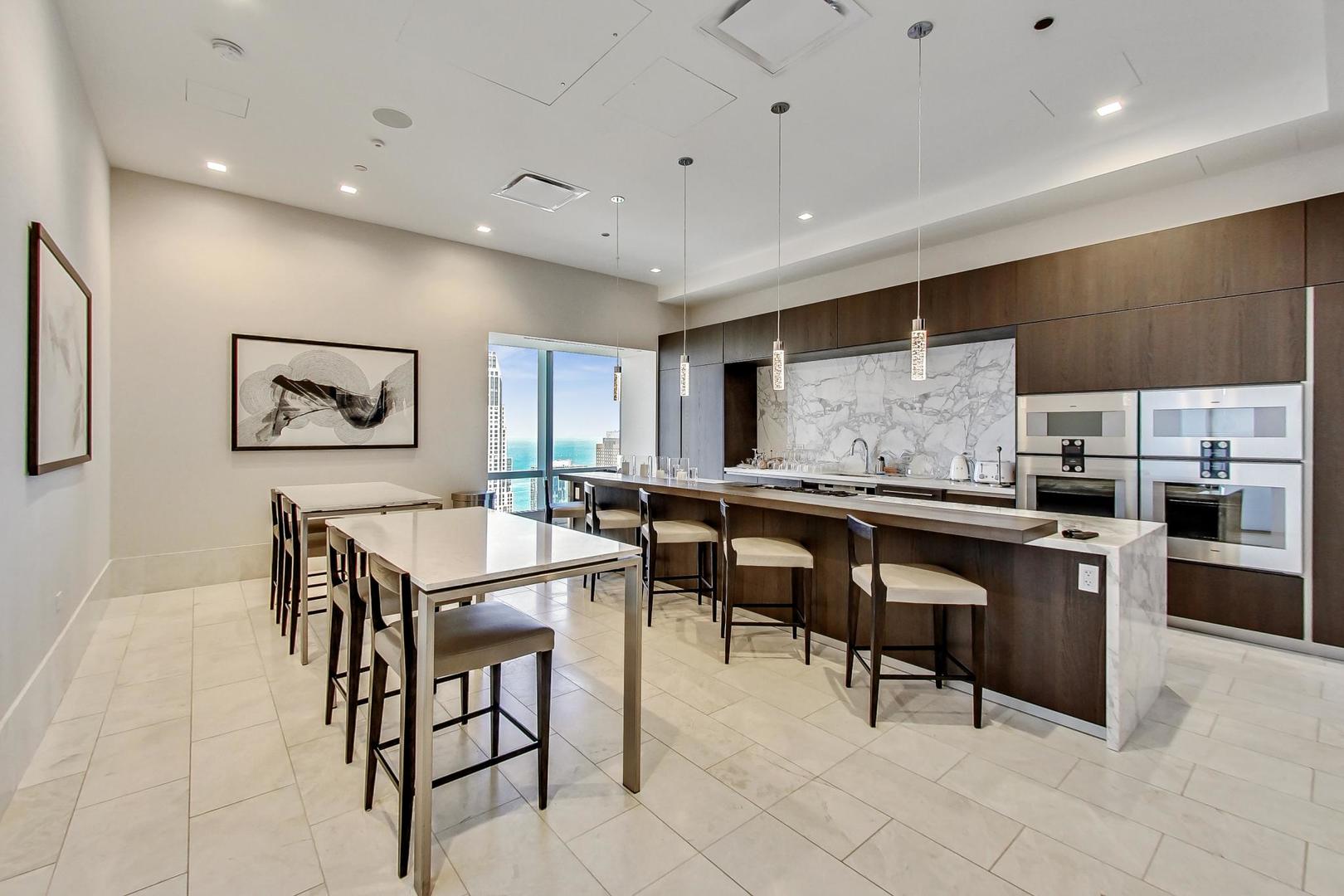 363 E Wacker Dr #2503 Chicago, IL 60601