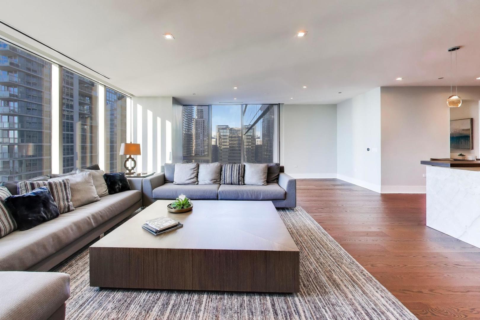 363 E Wacker Dr #2503 Chicago, IL 60601