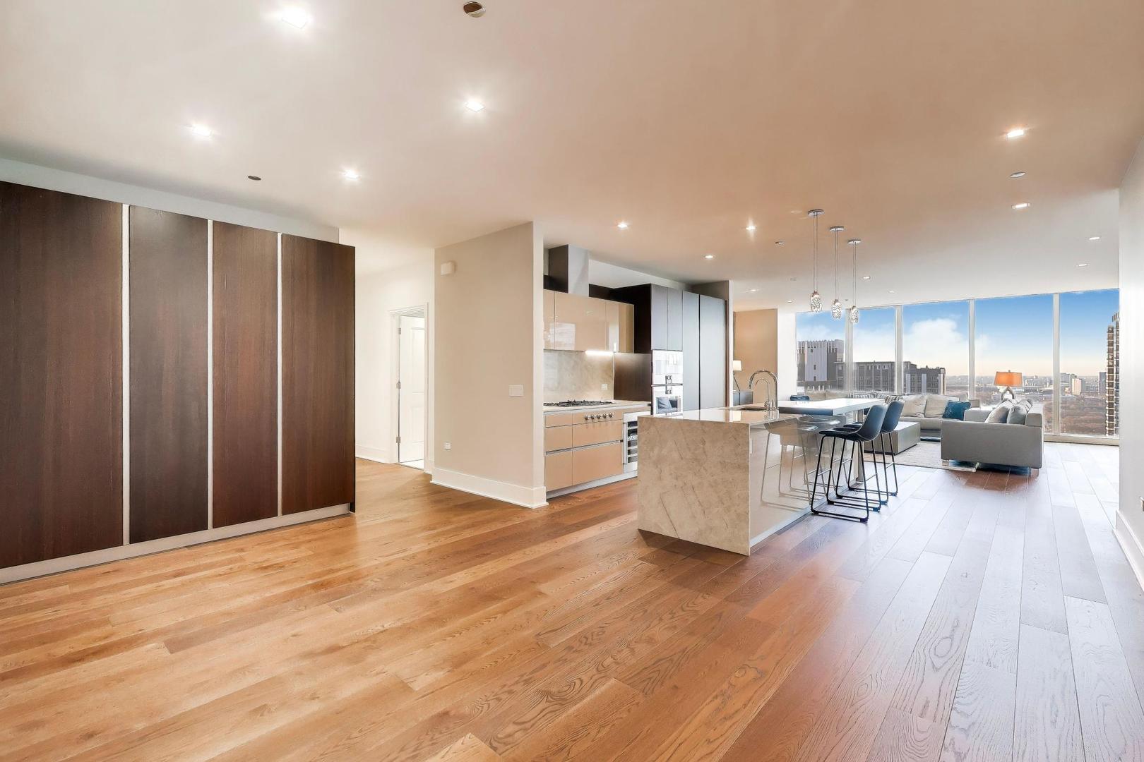 363 E Wacker Dr #2503 Chicago, IL 60601