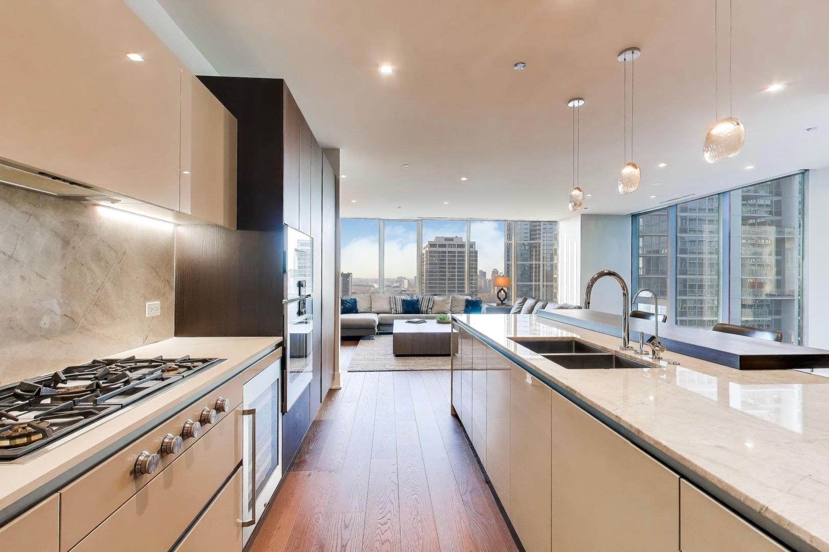 363 E Wacker Dr #2503 Chicago, IL 60601