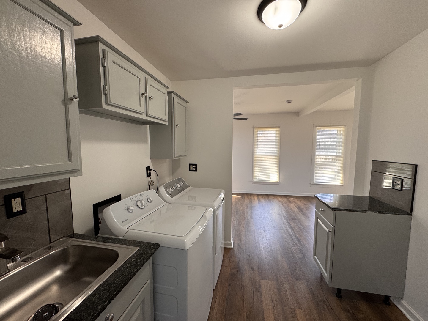 404 Sherman St Joliet, IL 60433