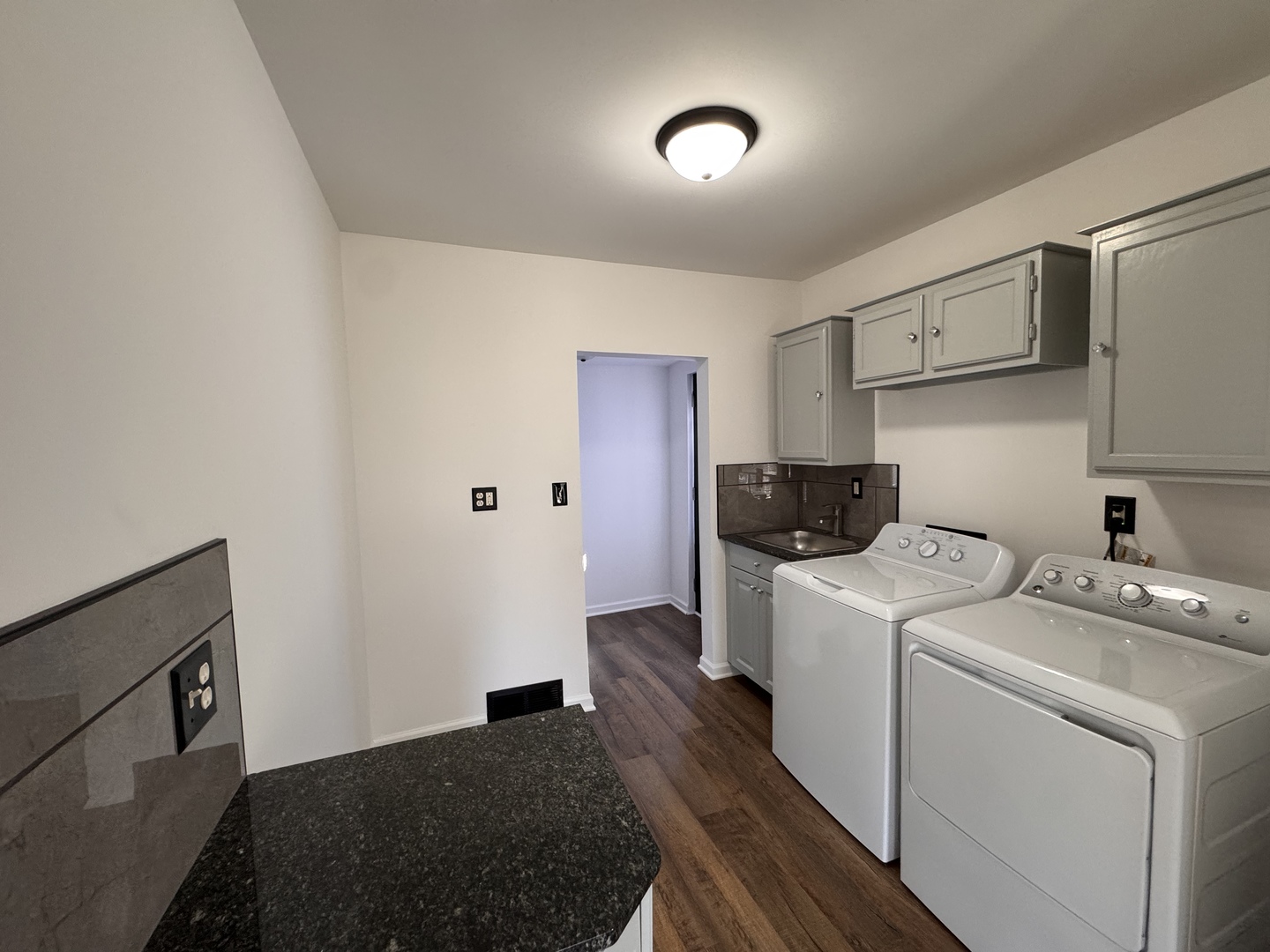 404 Sherman St Joliet, IL 60433