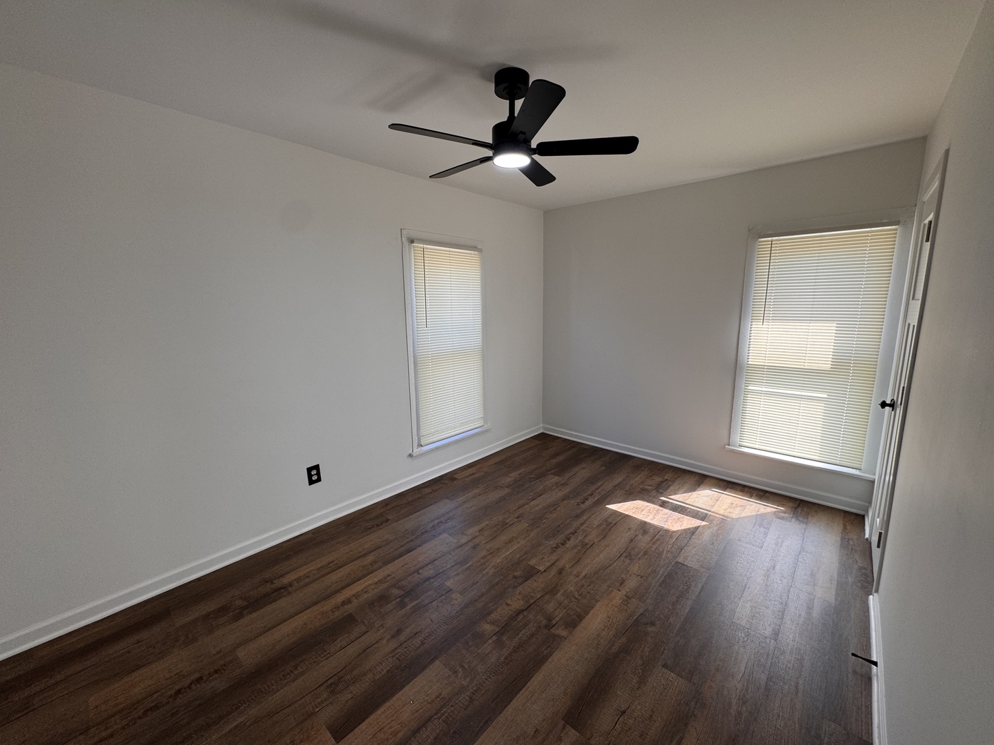 404 Sherman St Joliet, IL 60433