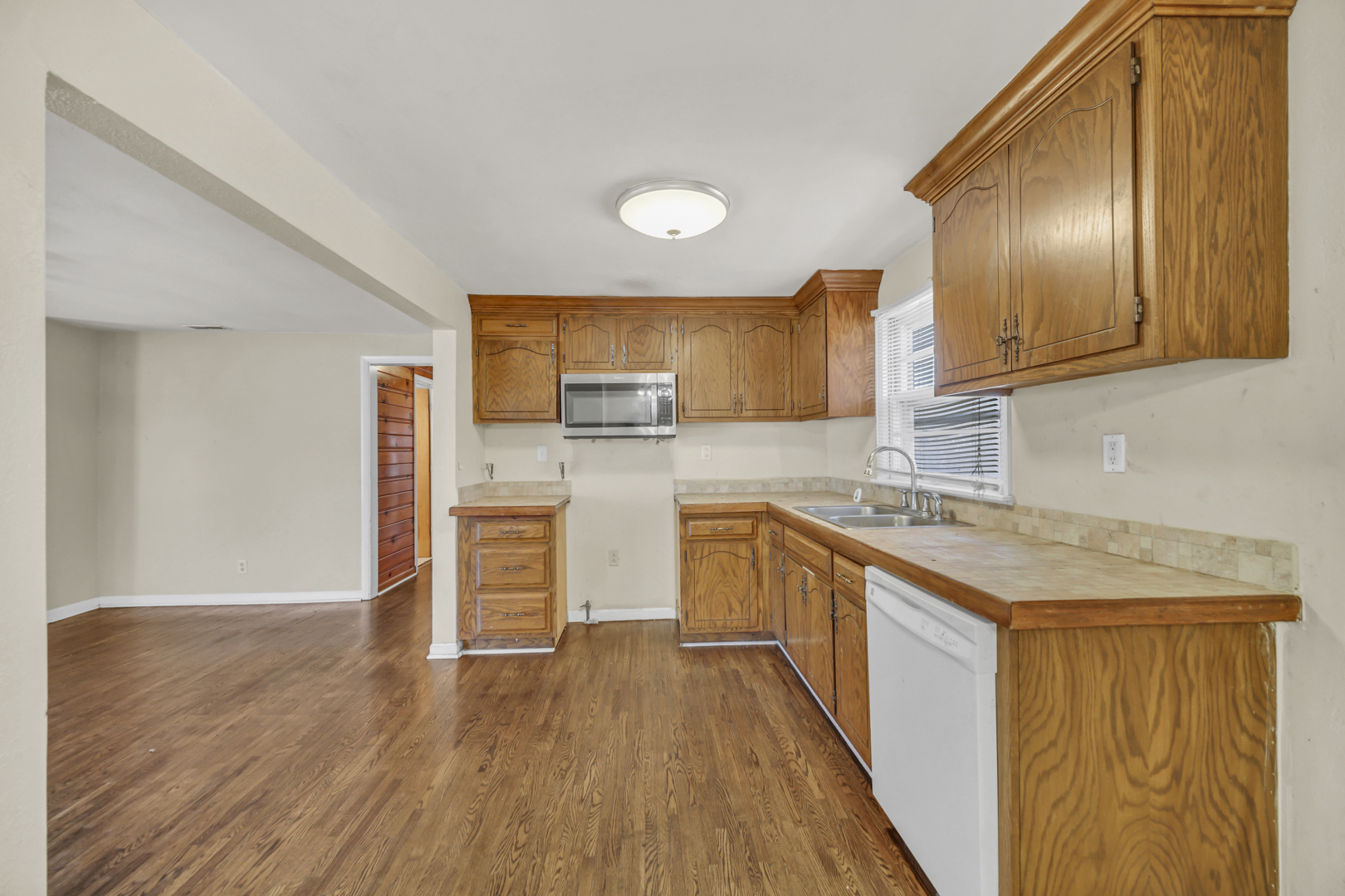 900 W Audrey Ave Joliet, IL 60436