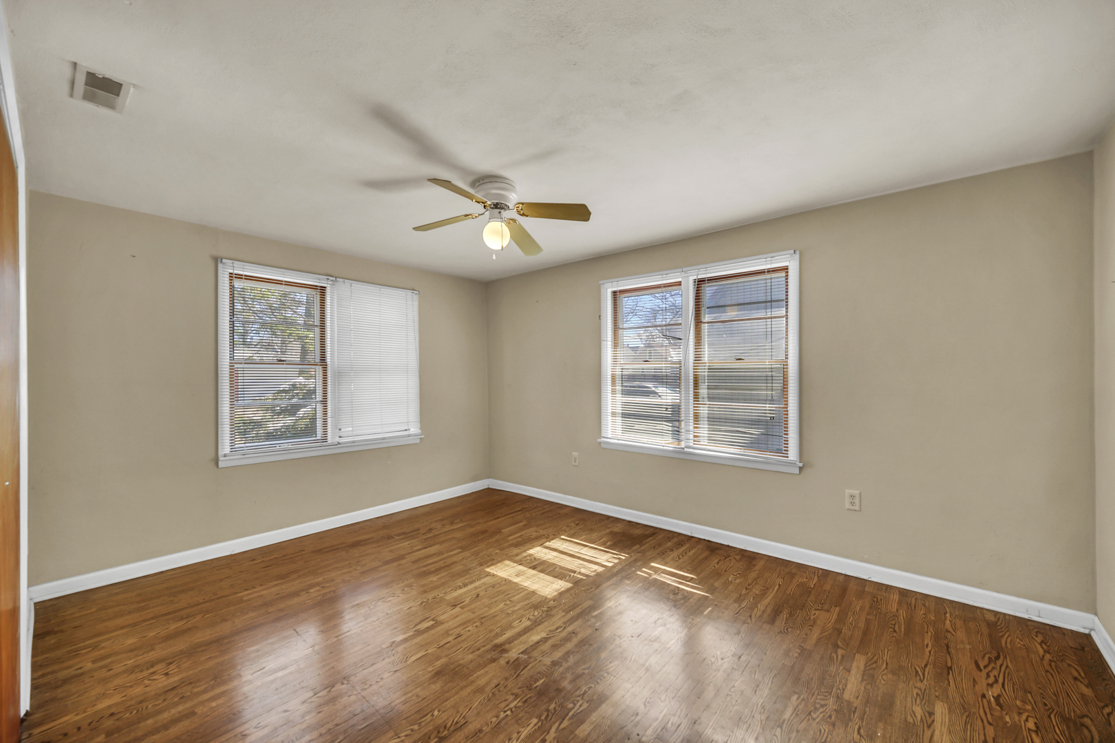 900 W Audrey Ave Joliet, IL 60436