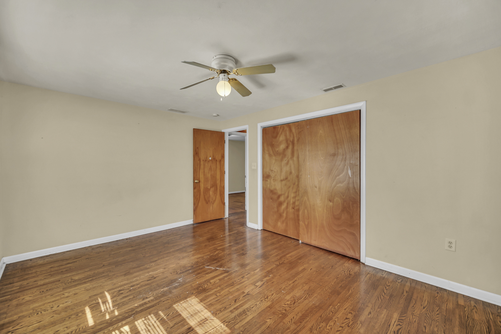 900 W Audrey Ave Joliet, IL 60436