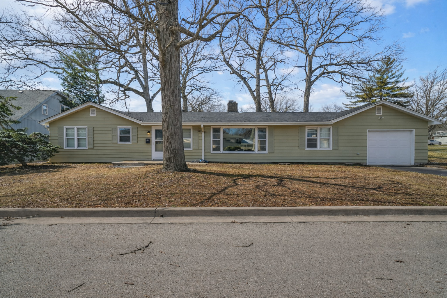 900 W Audrey Ave Joliet, IL 60436