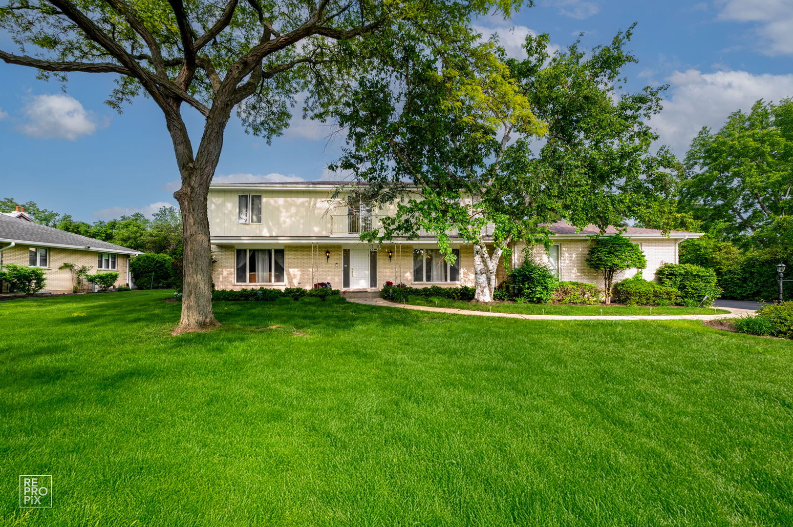 2380 Highmoor Rd