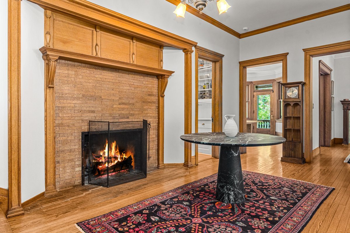 225 Hamilton St Evanston, IL 60202