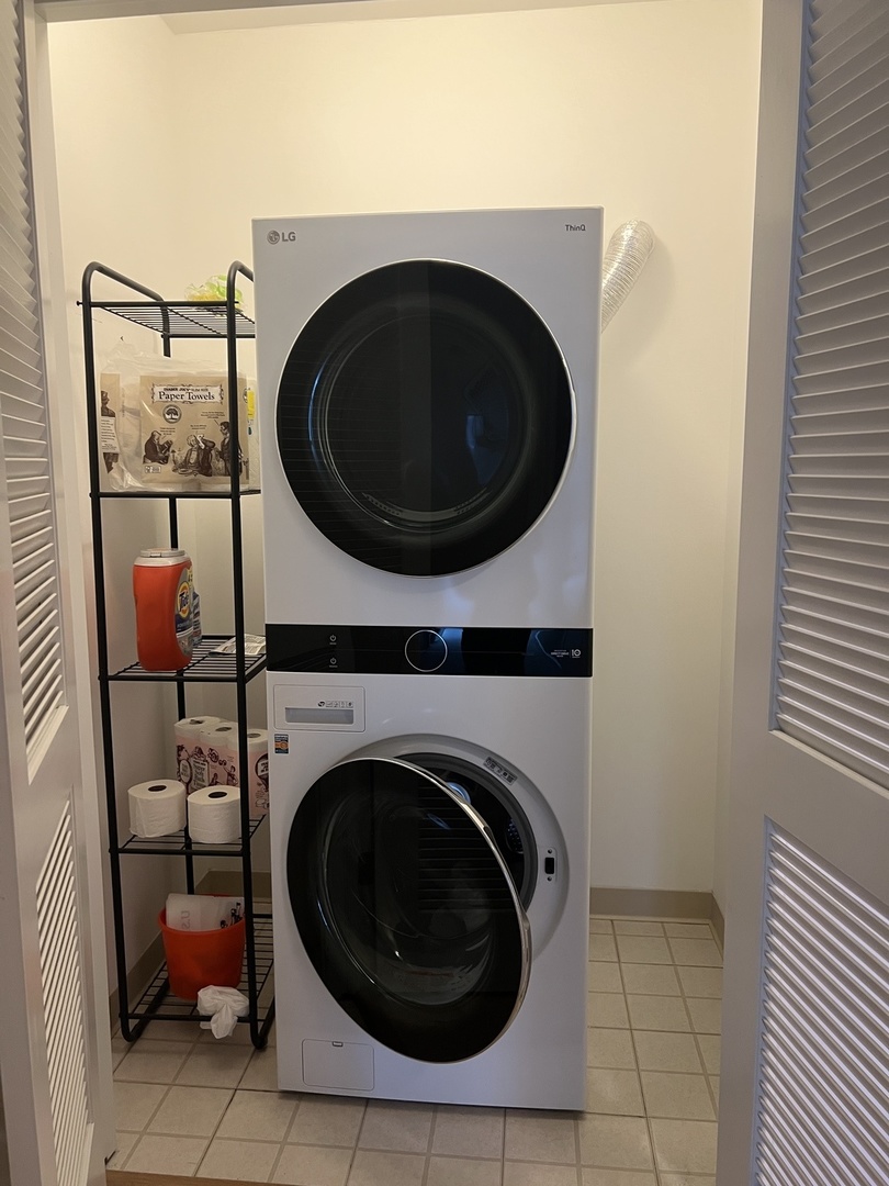 450 E WATERSIDE Dr #1310 Chicago, IL 60601