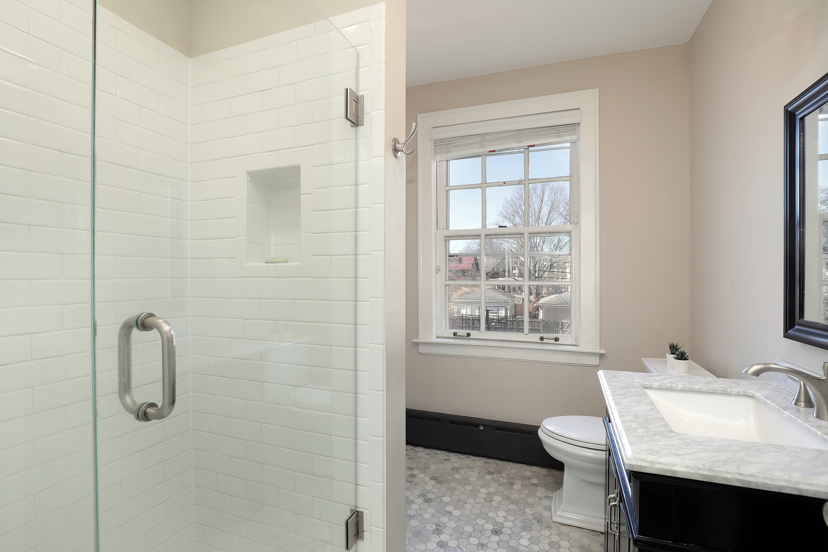 2252 Orrington Ave Evanston, IL 60201