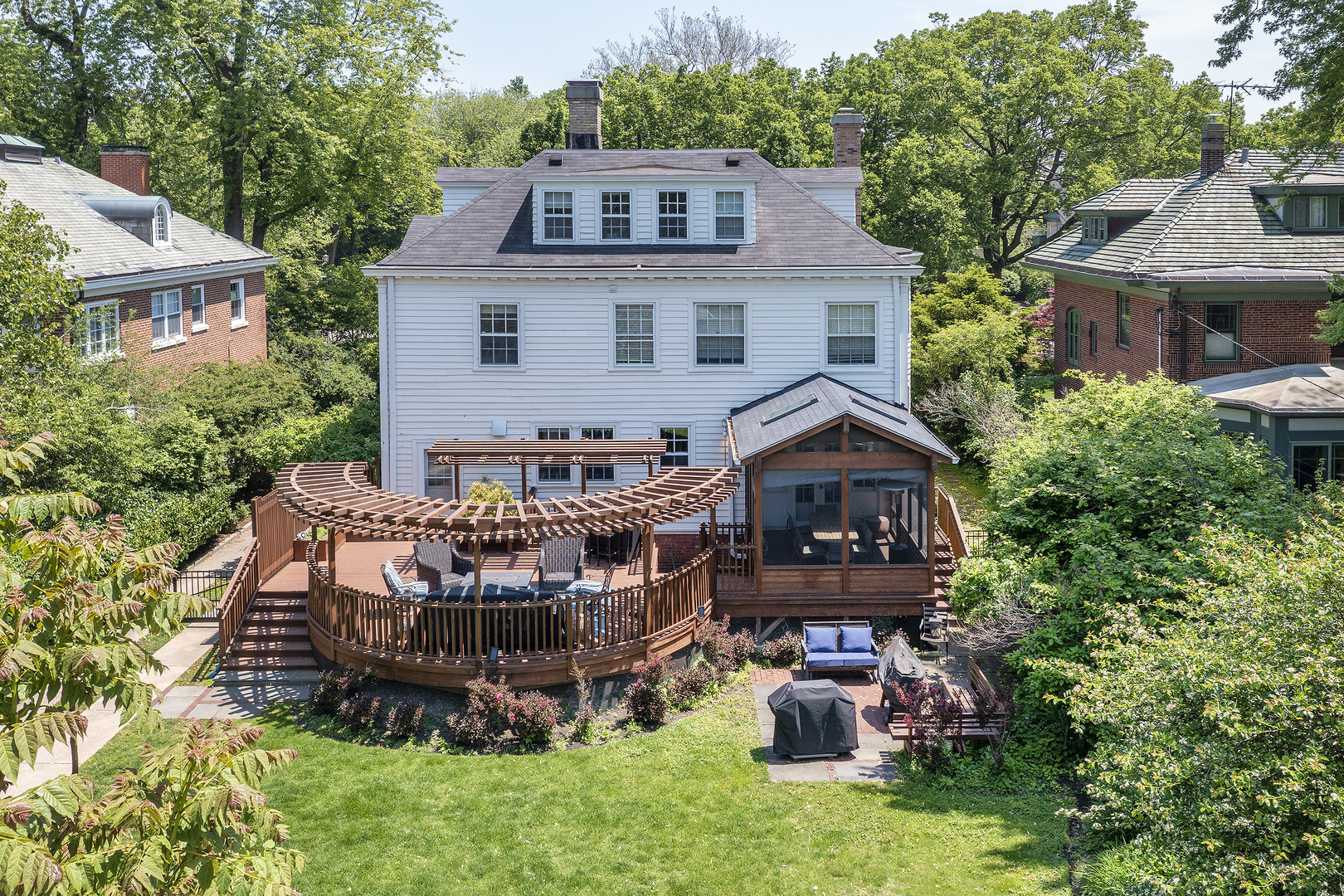 2252 Orrington Ave Evanston, IL 60201