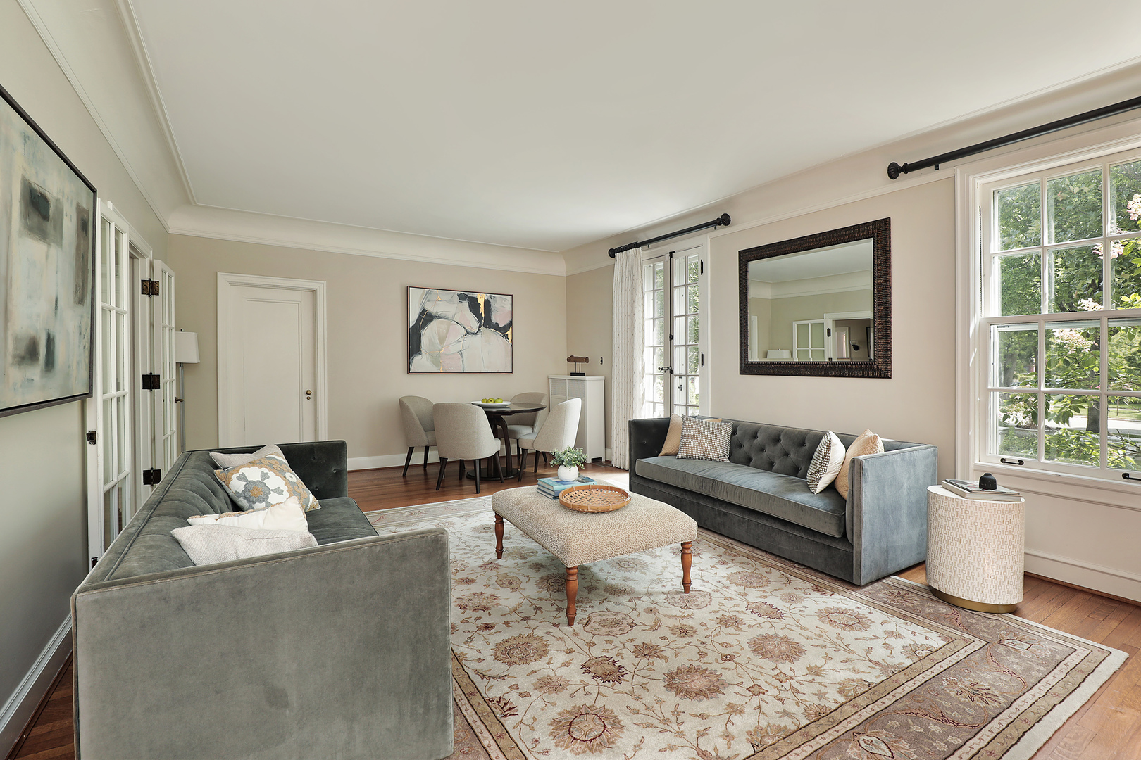 2252 Orrington Ave Evanston, IL 60201