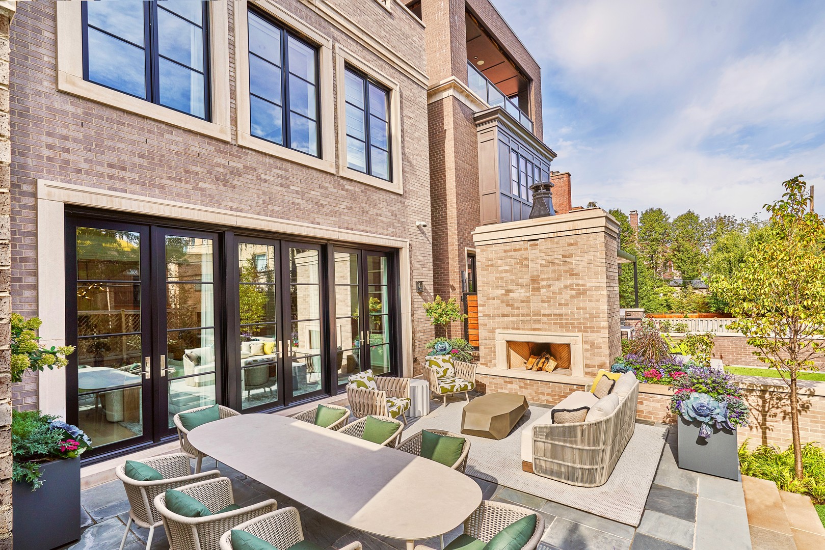 1865 N Burling St Chicago, IL 60614