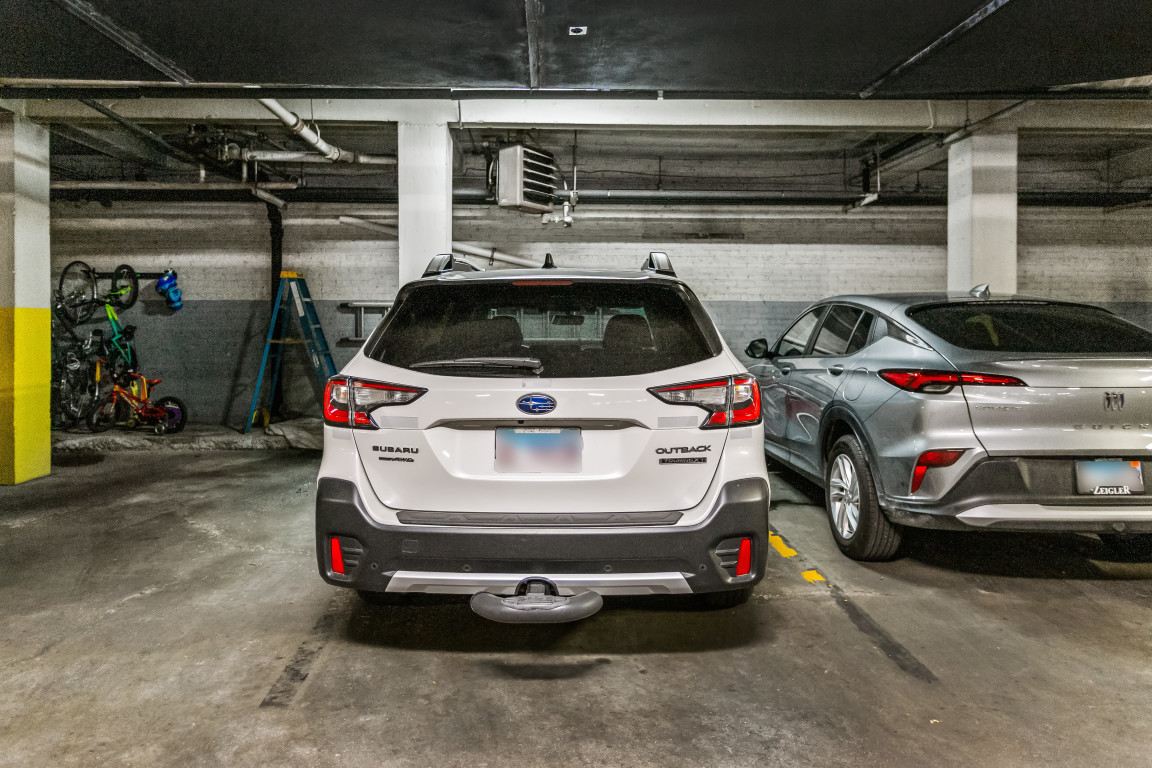 1585 Rdg Ave #404 Evanston, IL 60201