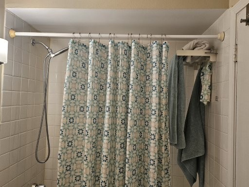 6325 N Sheridan Rd #1907 Chicago, IL 60660