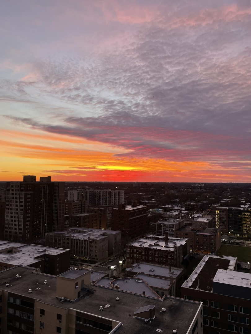 6325 N Sheridan Rd #1907 Chicago, IL 60660