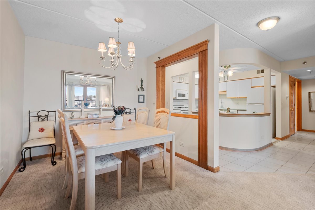 6755 N Milwaukee Ave #404 Niles, IL 60714