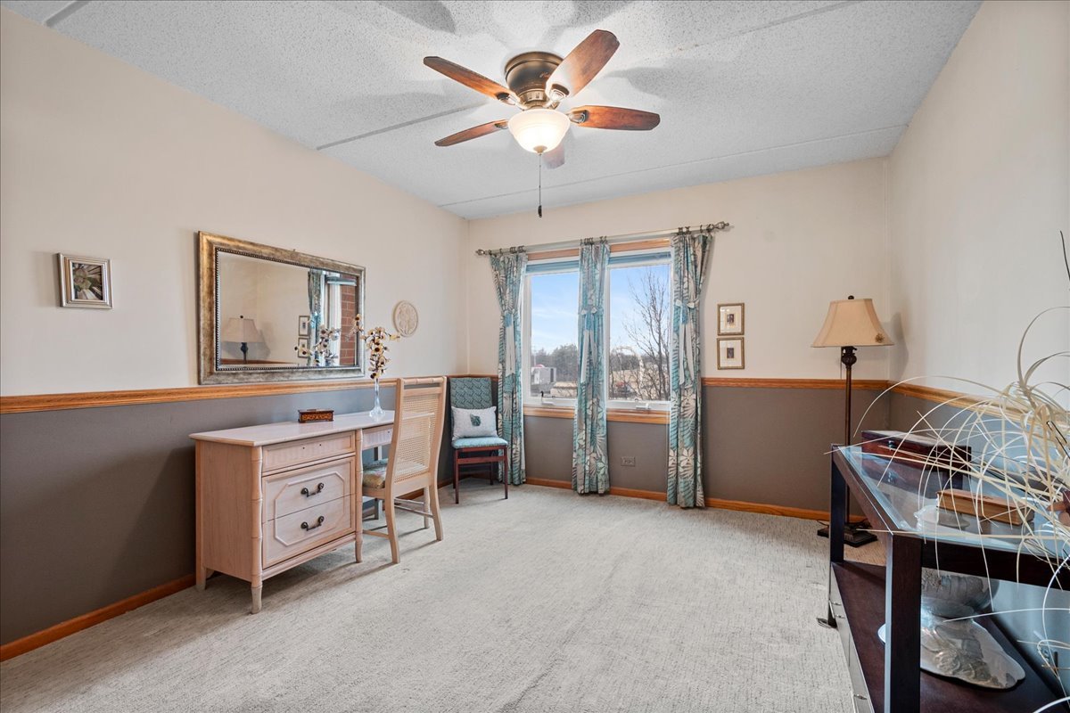 6755 N Milwaukee Ave #404 Niles, IL 60714