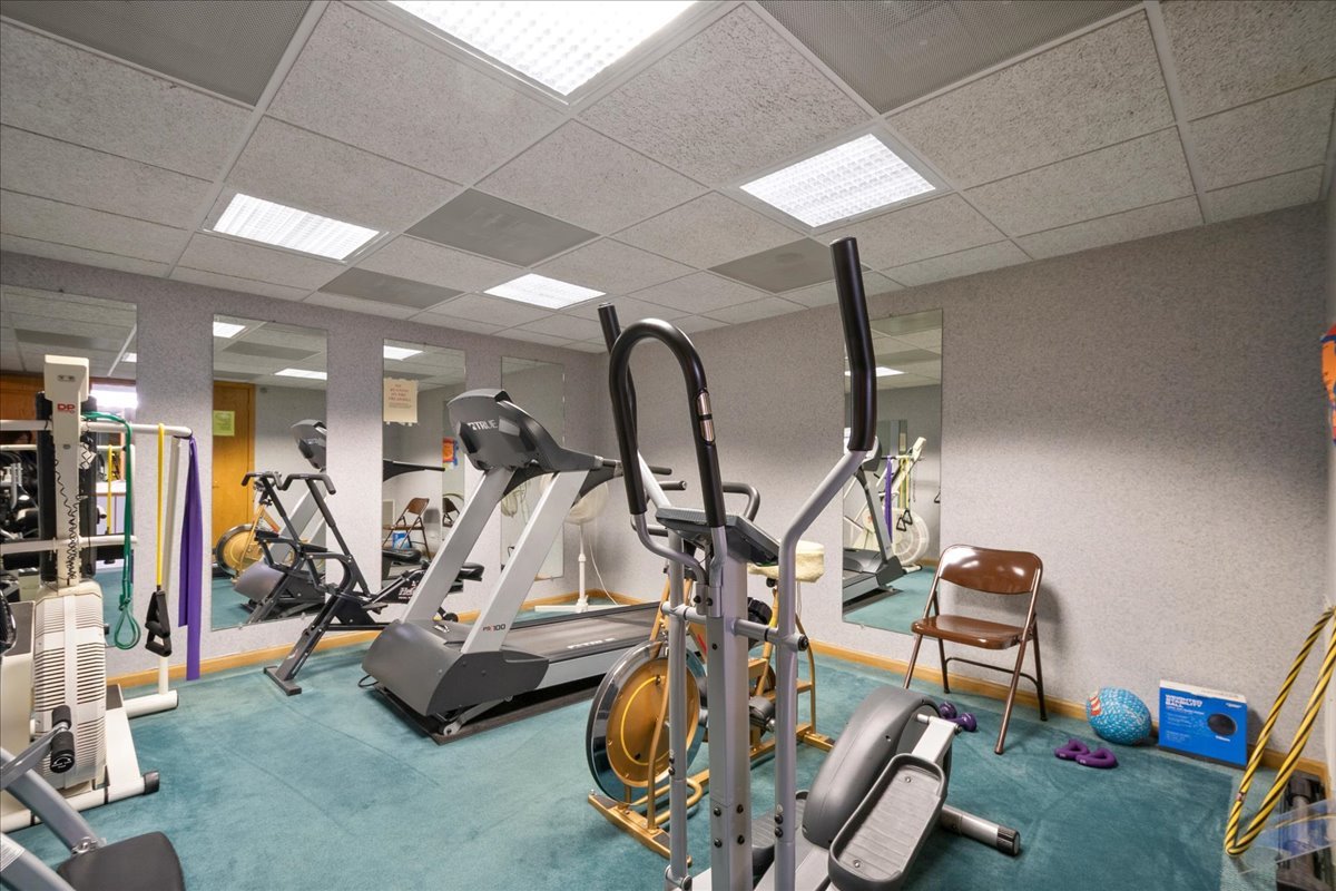 6755 N Milwaukee Ave #404 Niles, IL 60714