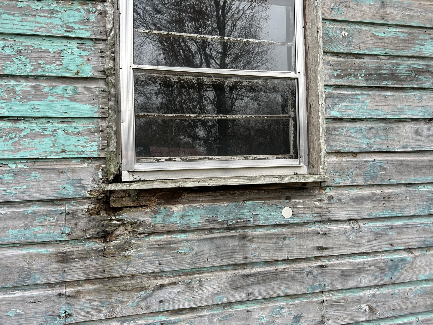 313 E 7TH St Brookport, IL 60534