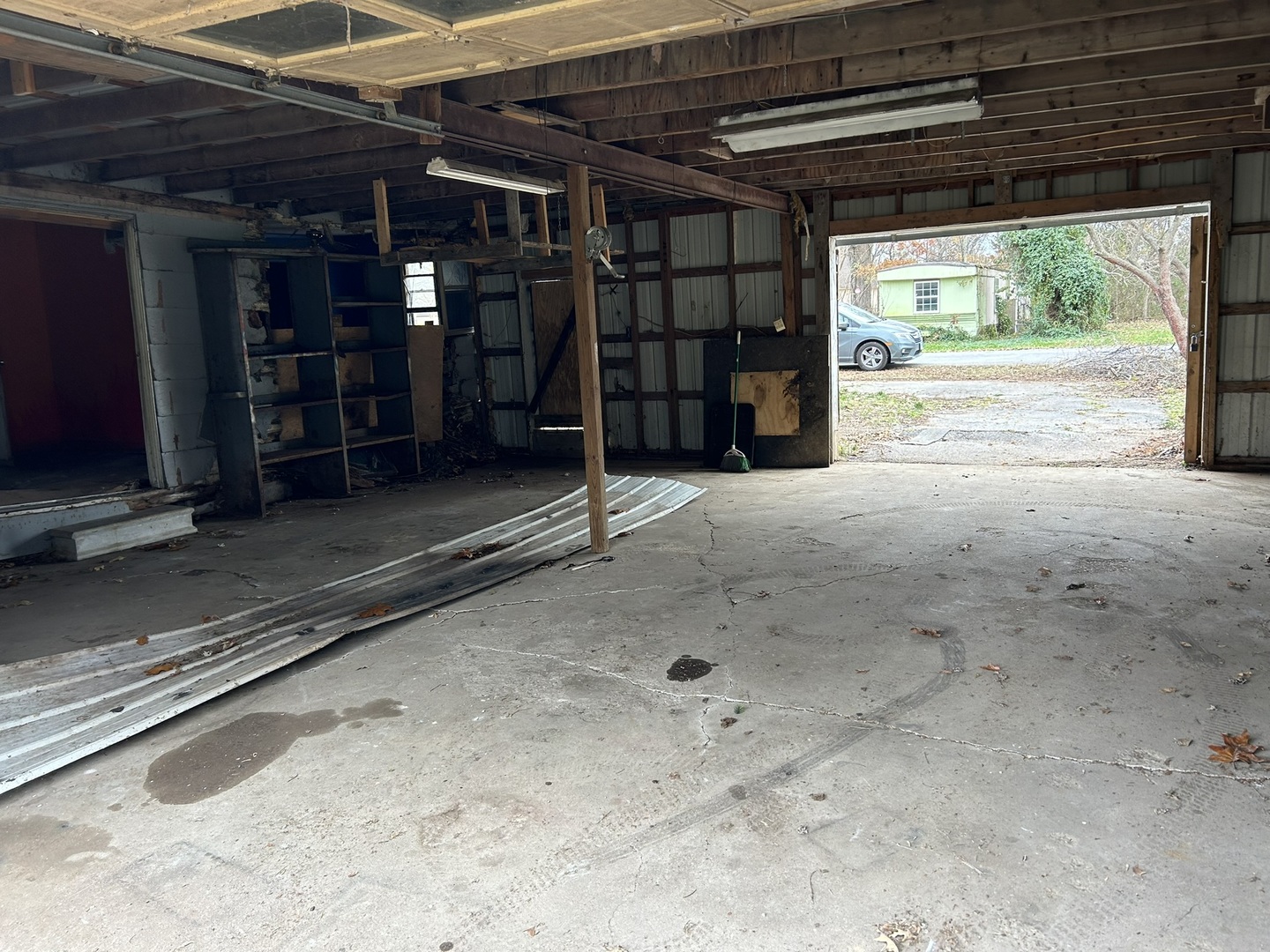 313 E 7TH St Brookport, IL 60534