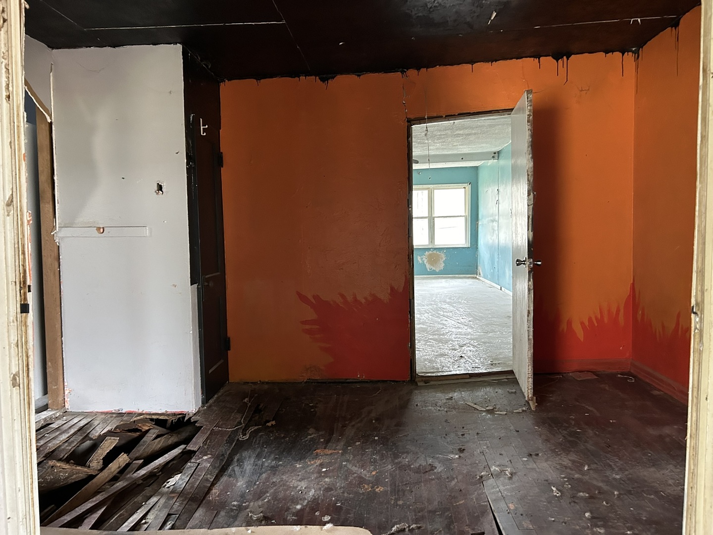 313 E 7TH St Brookport, IL 60534