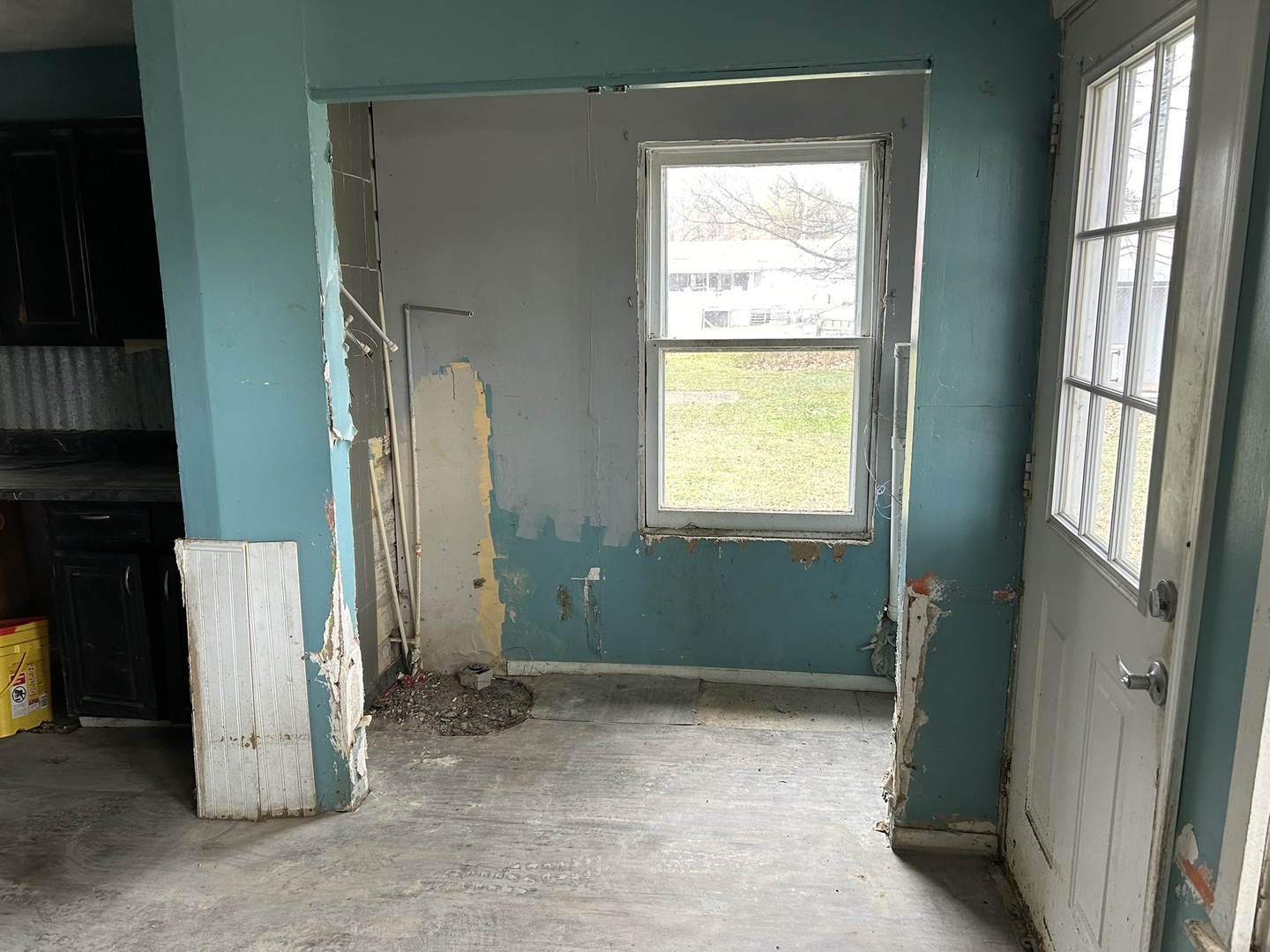 313 E 7TH St Brookport, IL 60534