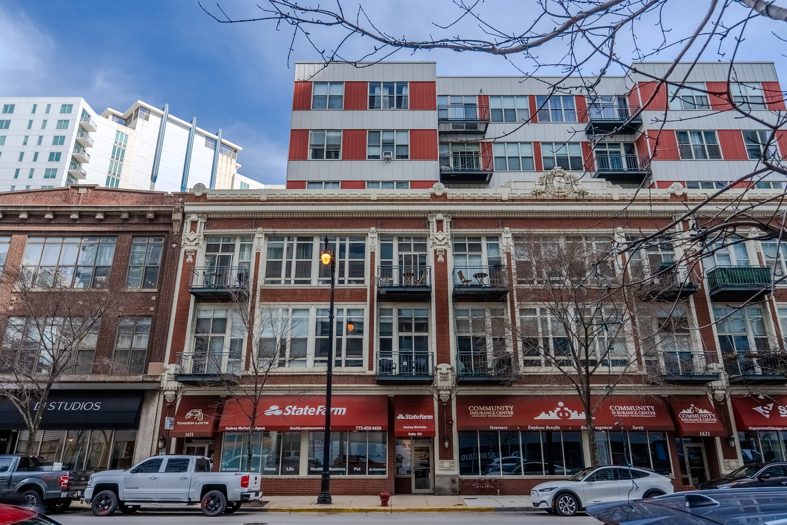 1631 S Michigan Ave #401