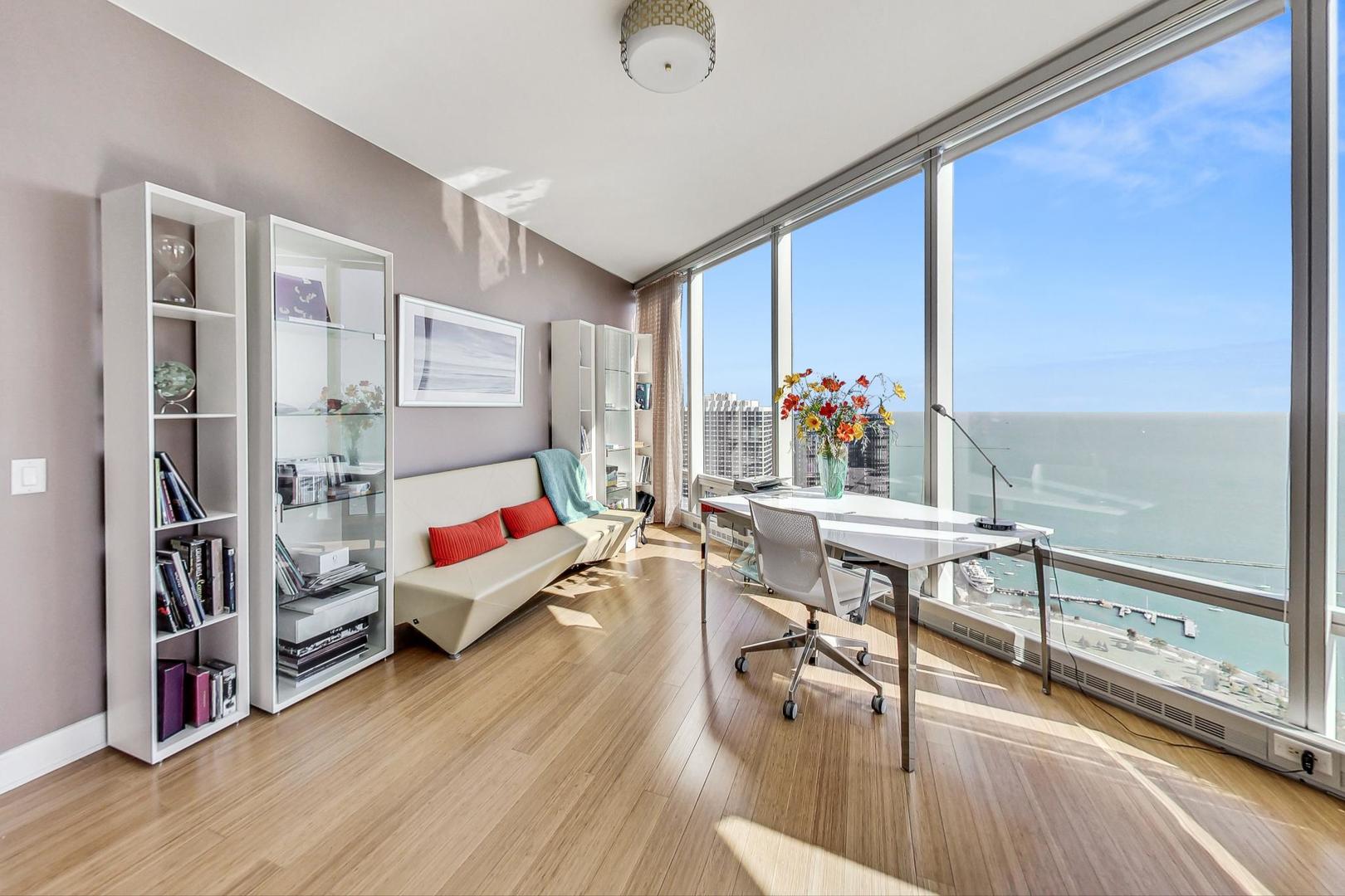 340 E Randolph St #4901 Chicago, IL 60601