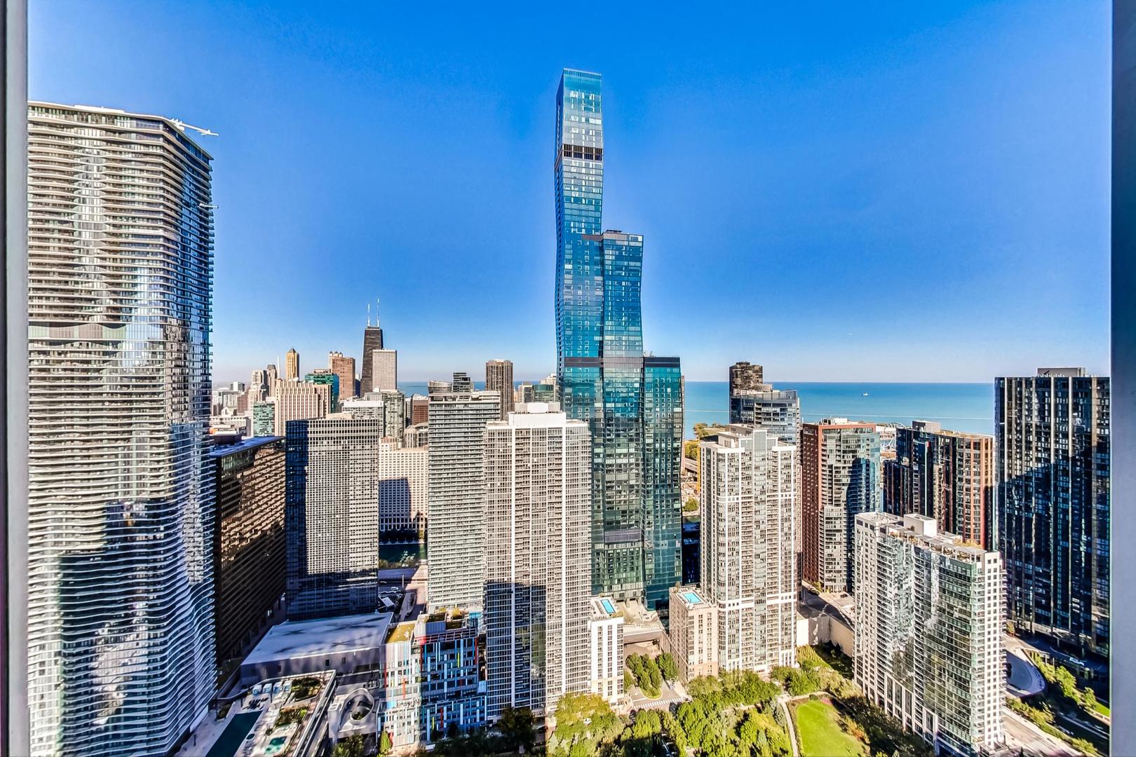 340 E Randolph St #4901 Chicago, IL 60601