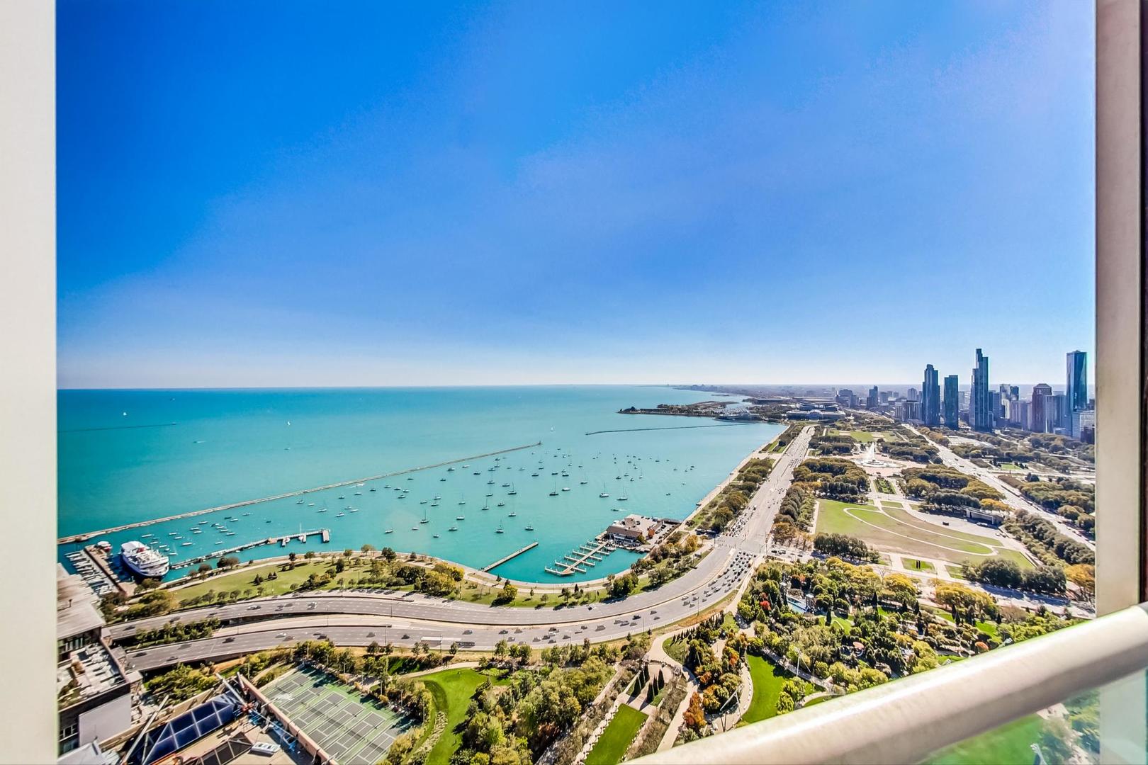 340 E Randolph St #4901 Chicago, IL 60601