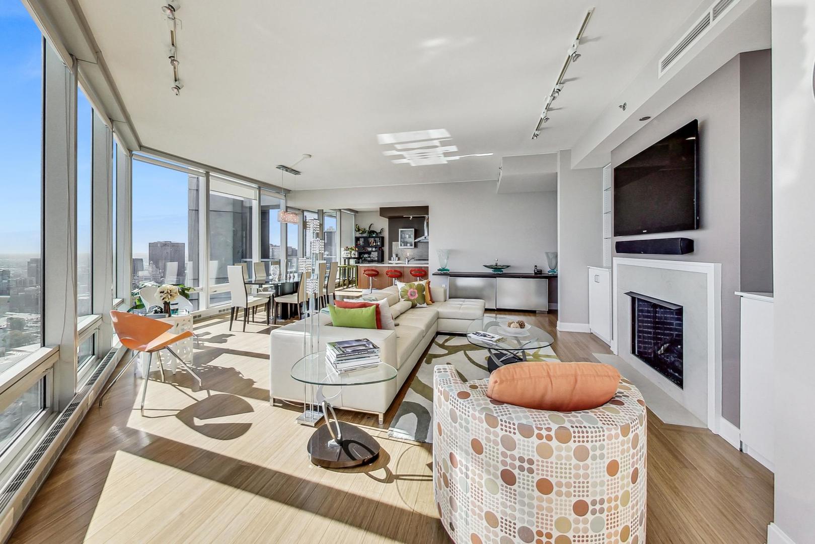 340 E Randolph St #4901 Chicago, IL 60601