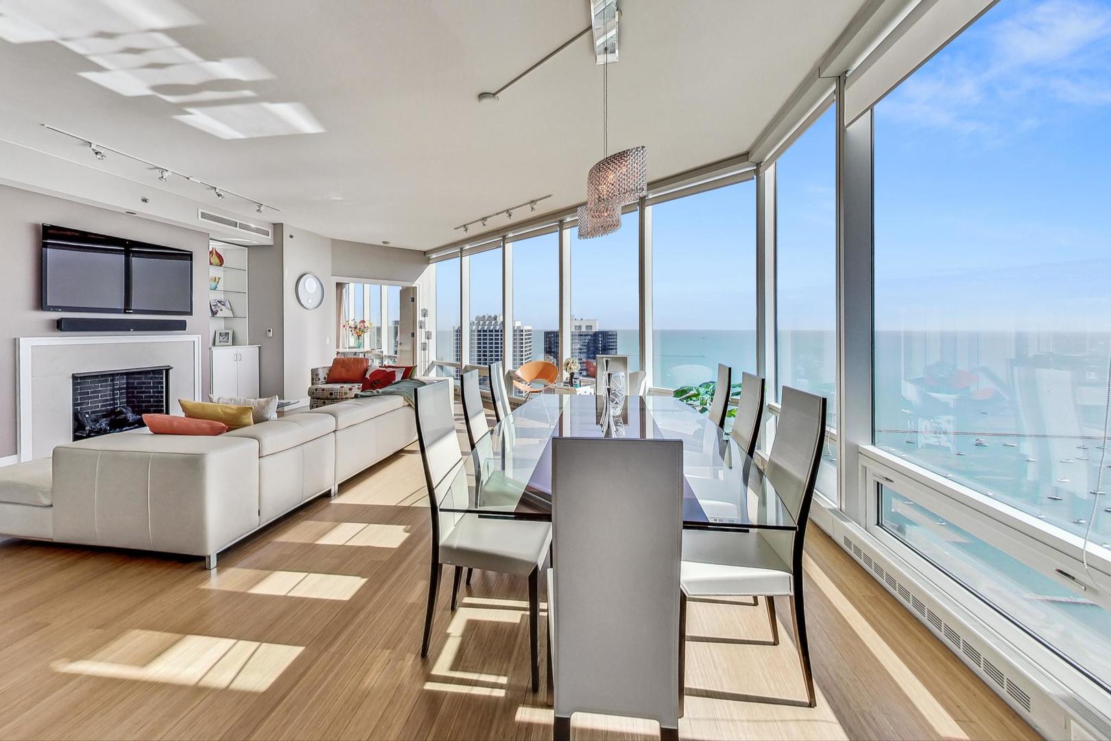 340 E Randolph St #4901 Chicago, IL 60601